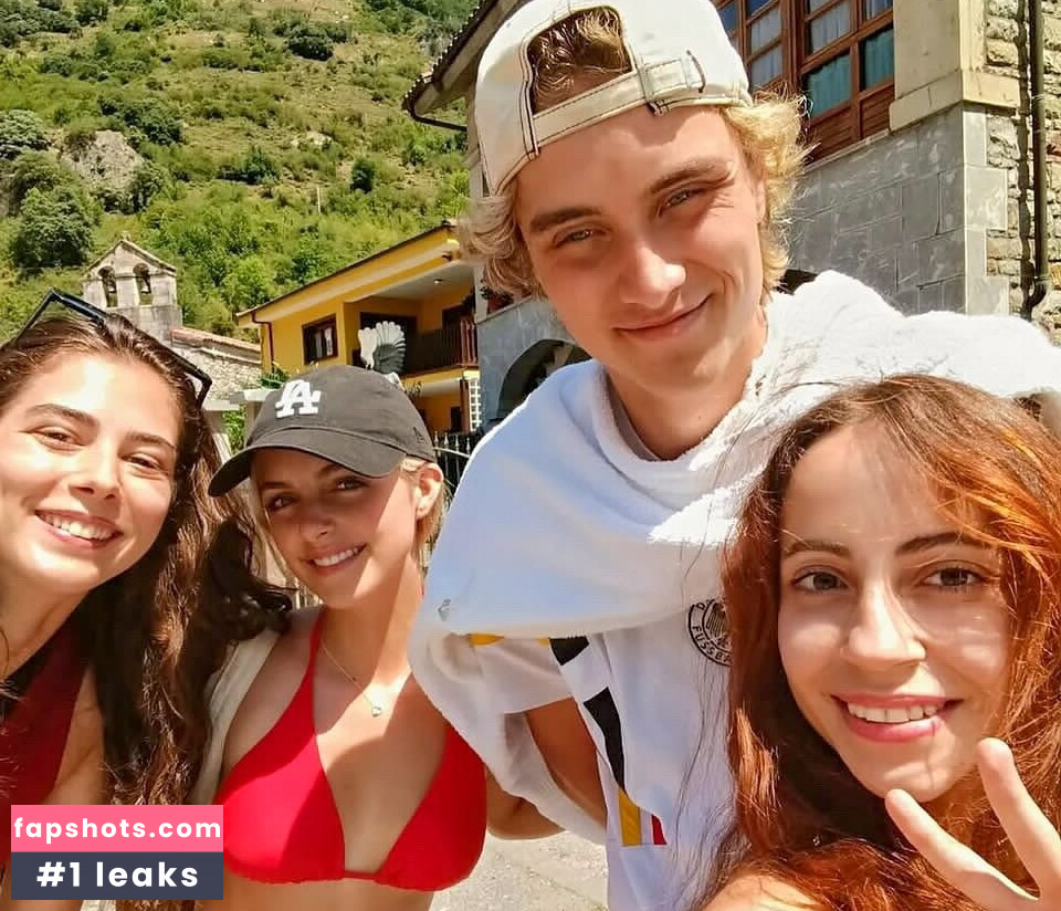 Mckenna Grace Nude Leaks OnlyFans Photos #31 - LeakJerk