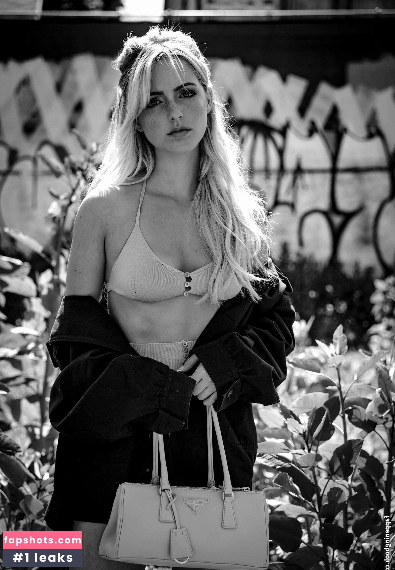 Mckenna Grace Nude Leaks OnlyFans Photos #45 - LeakJerk