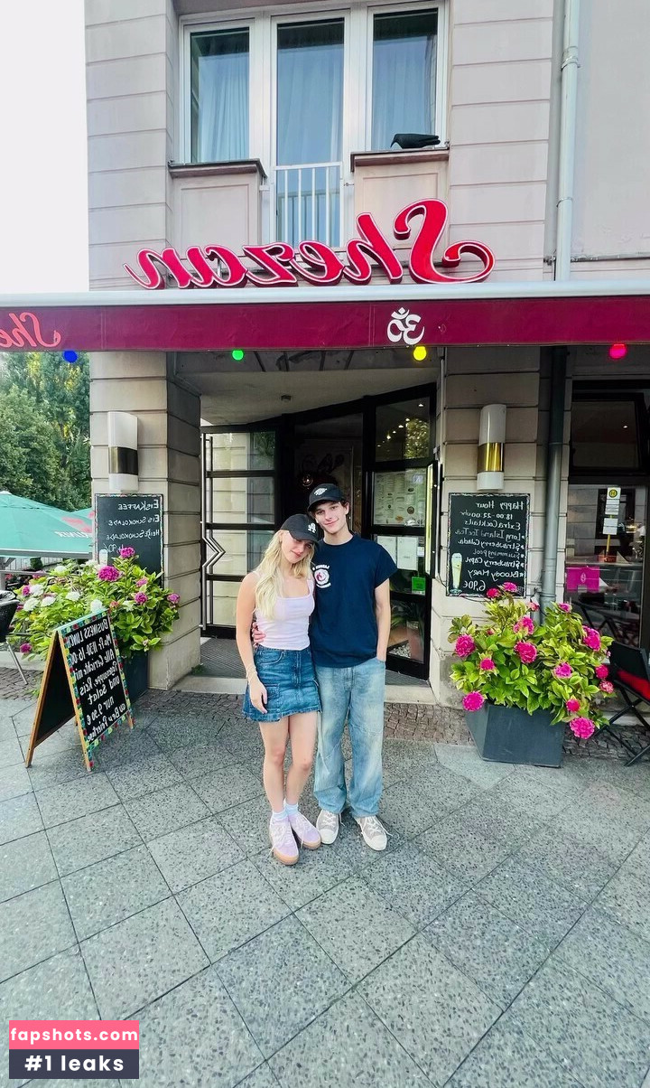 Mckenna Grace Nude Leaks OnlyFans Photos #61 - LeakJerk