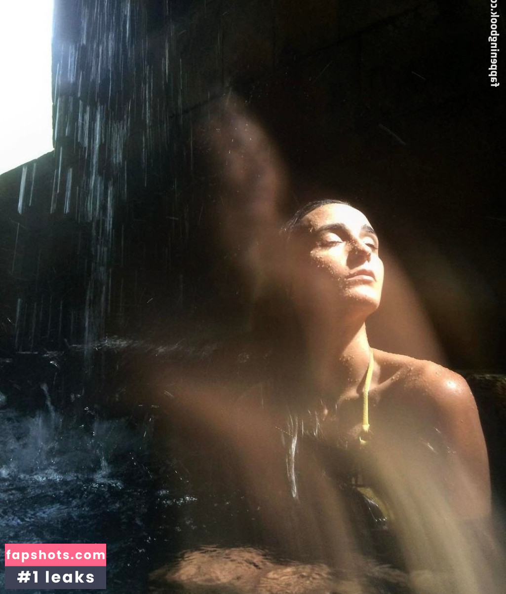 Meagan Mitchell gallery photo #19