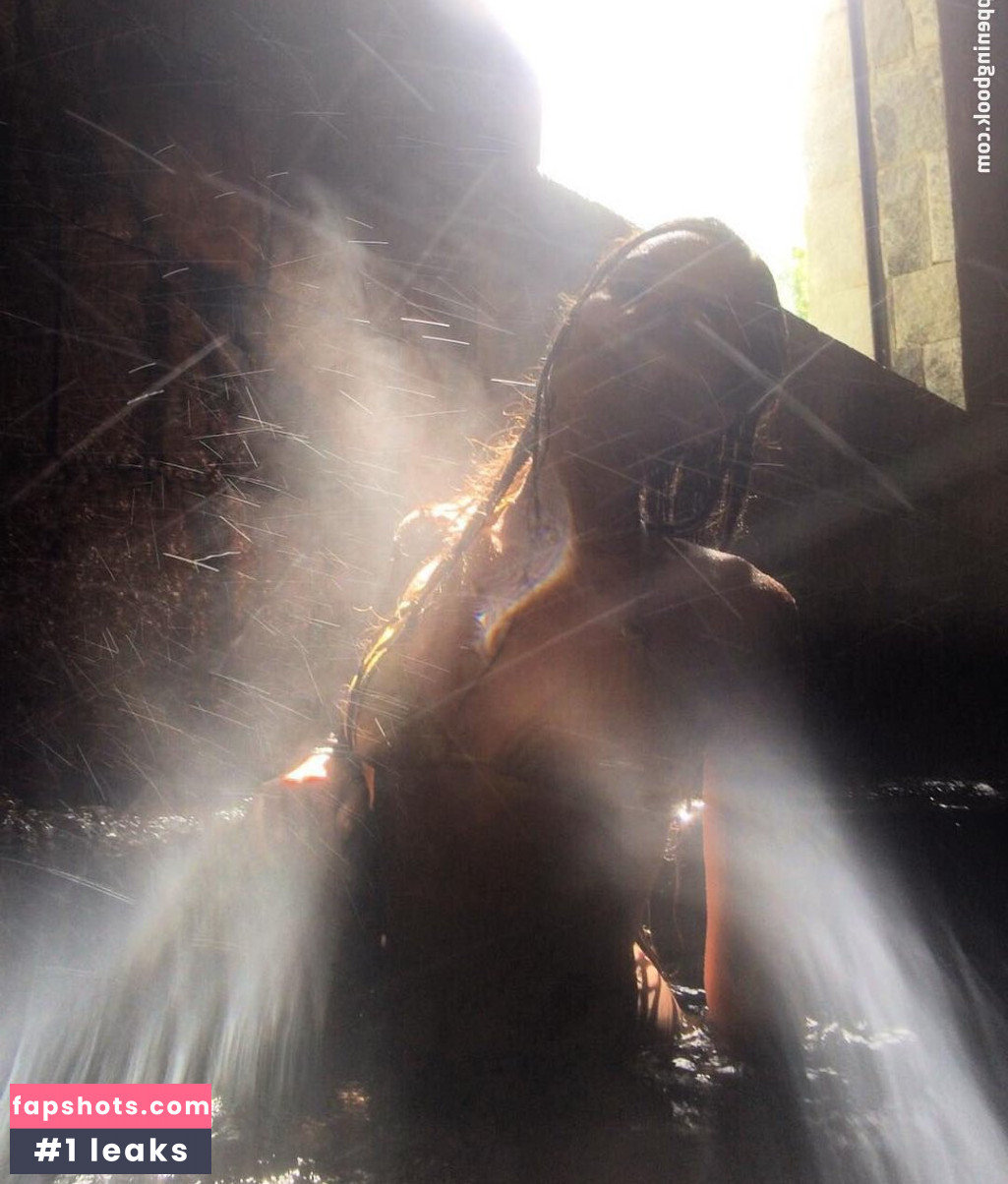 Meagan Mitchell gallery photo #24