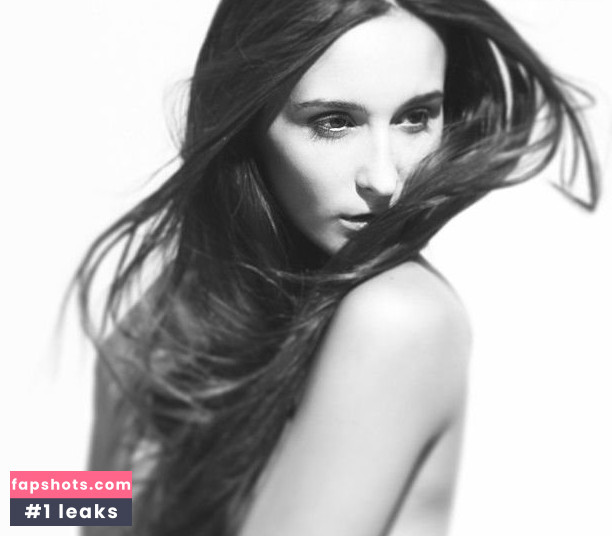 Meagan Mitchell gallery photo #6