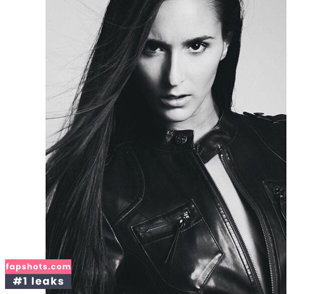 Meagan Mitchell gallery photo #10