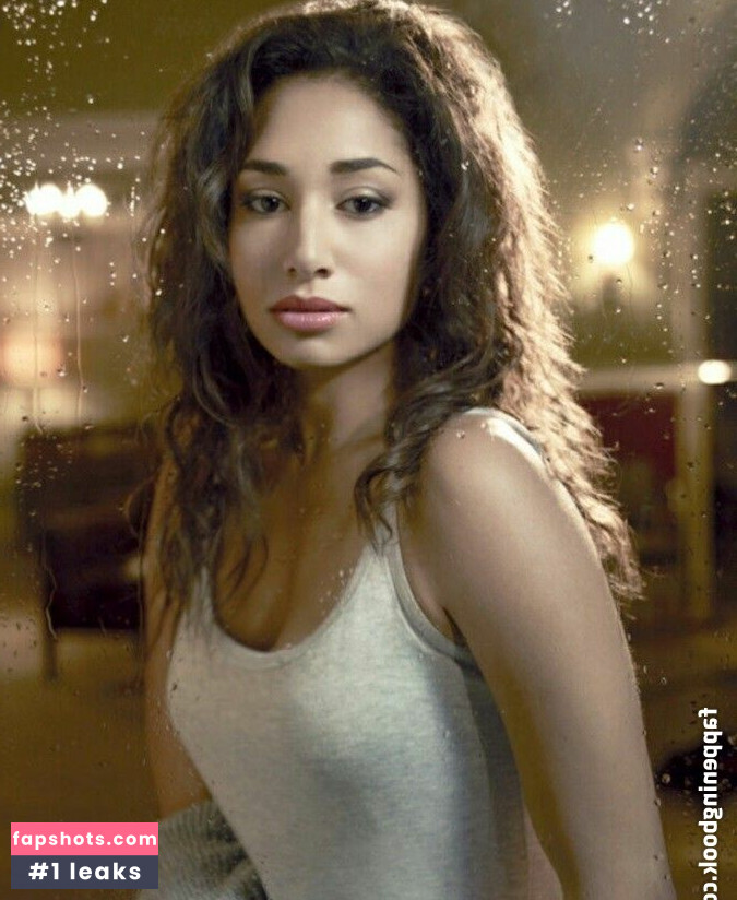 Meaghan Rath gallery photo #11