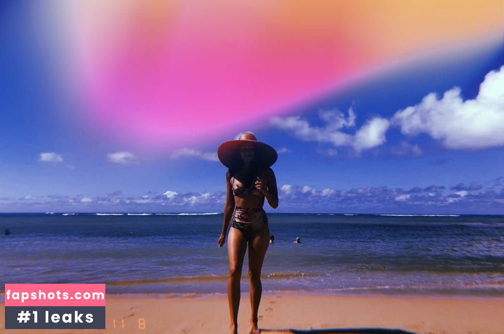 Meaghan Rath gallery photo #104