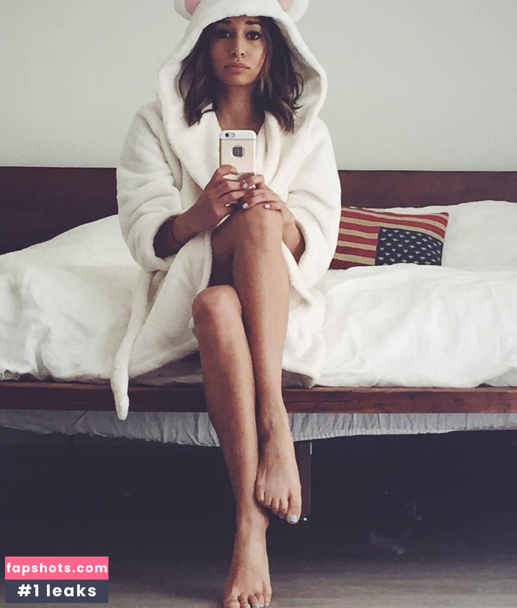 Meaghan Rath gallery photo #113