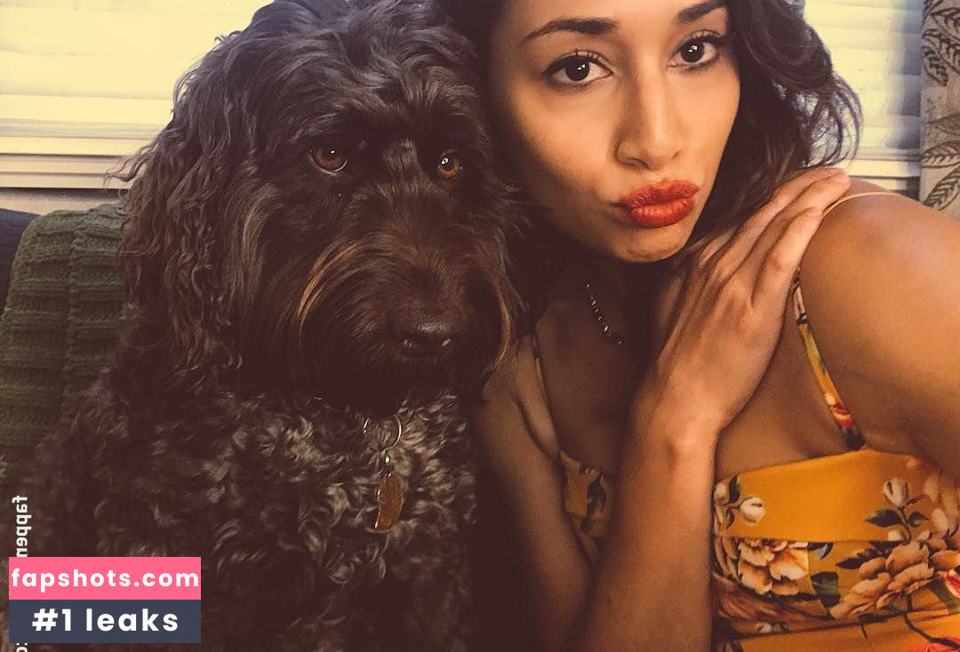 Meaghan Rath gallery photo #115