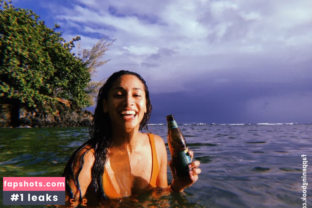 Meaghan Rath gallery photo #116