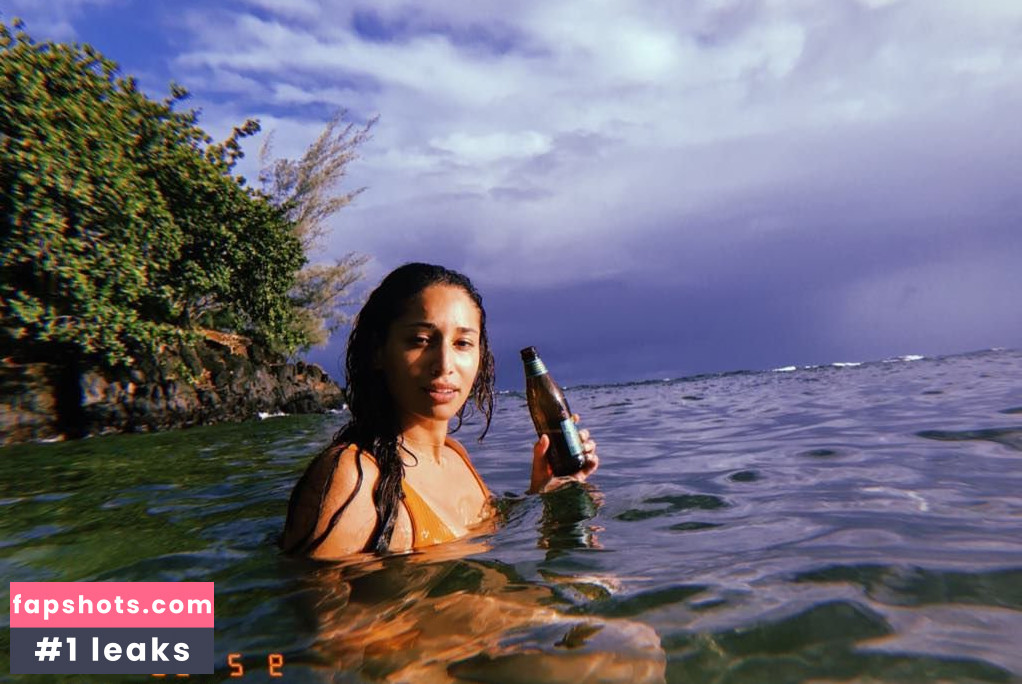 Meaghan Rath gallery photo #119