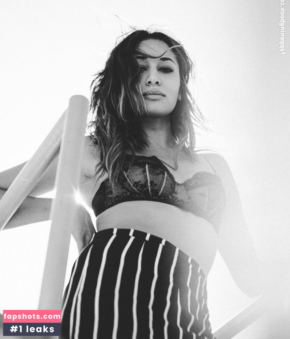 Meaghan Rath gallery photo #122
