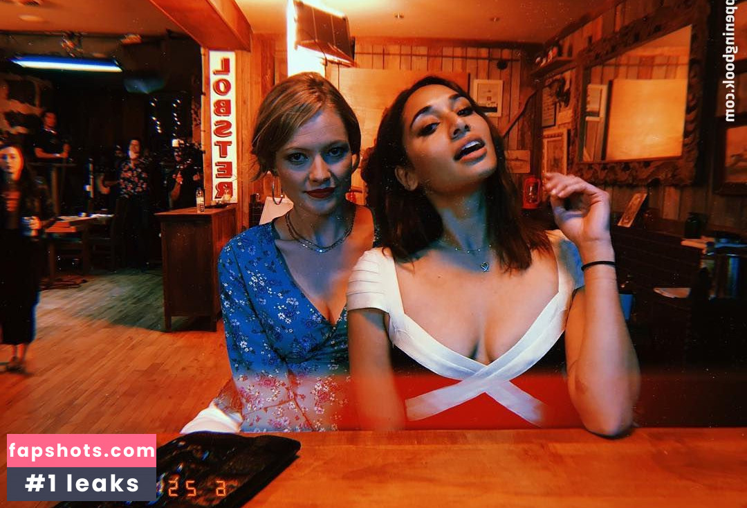 Meaghan Rath gallery photo #132