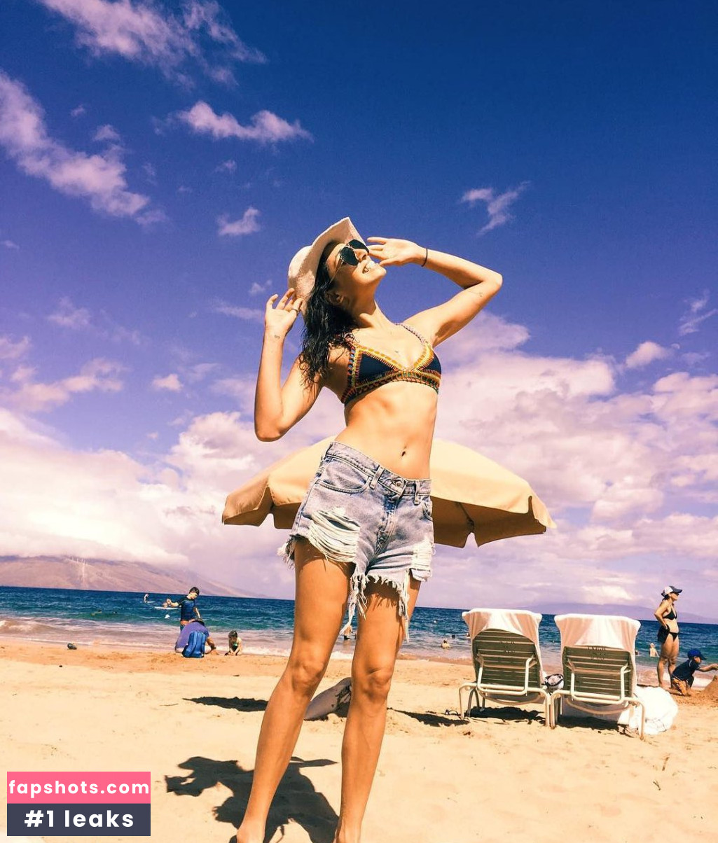 Meaghan Rath gallery photo #150