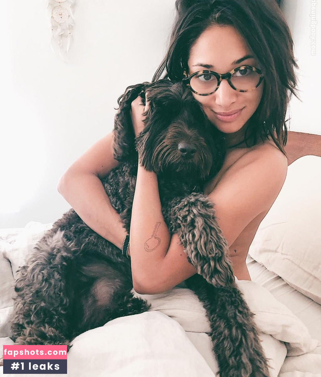 Meaghan Rath gallery photo #153