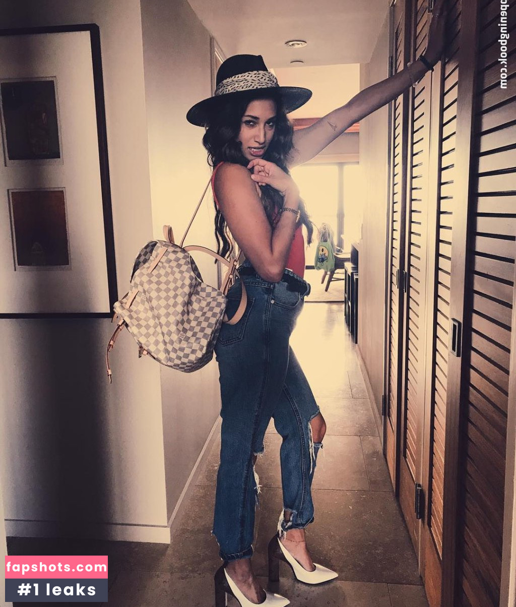 Meaghan Rath gallery photo #155