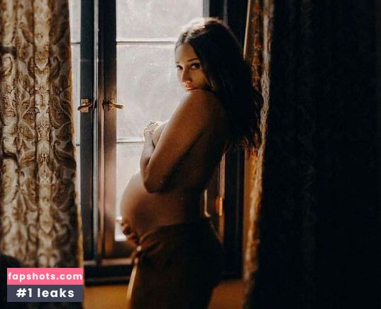 Meaghan Rath gallery photo #24