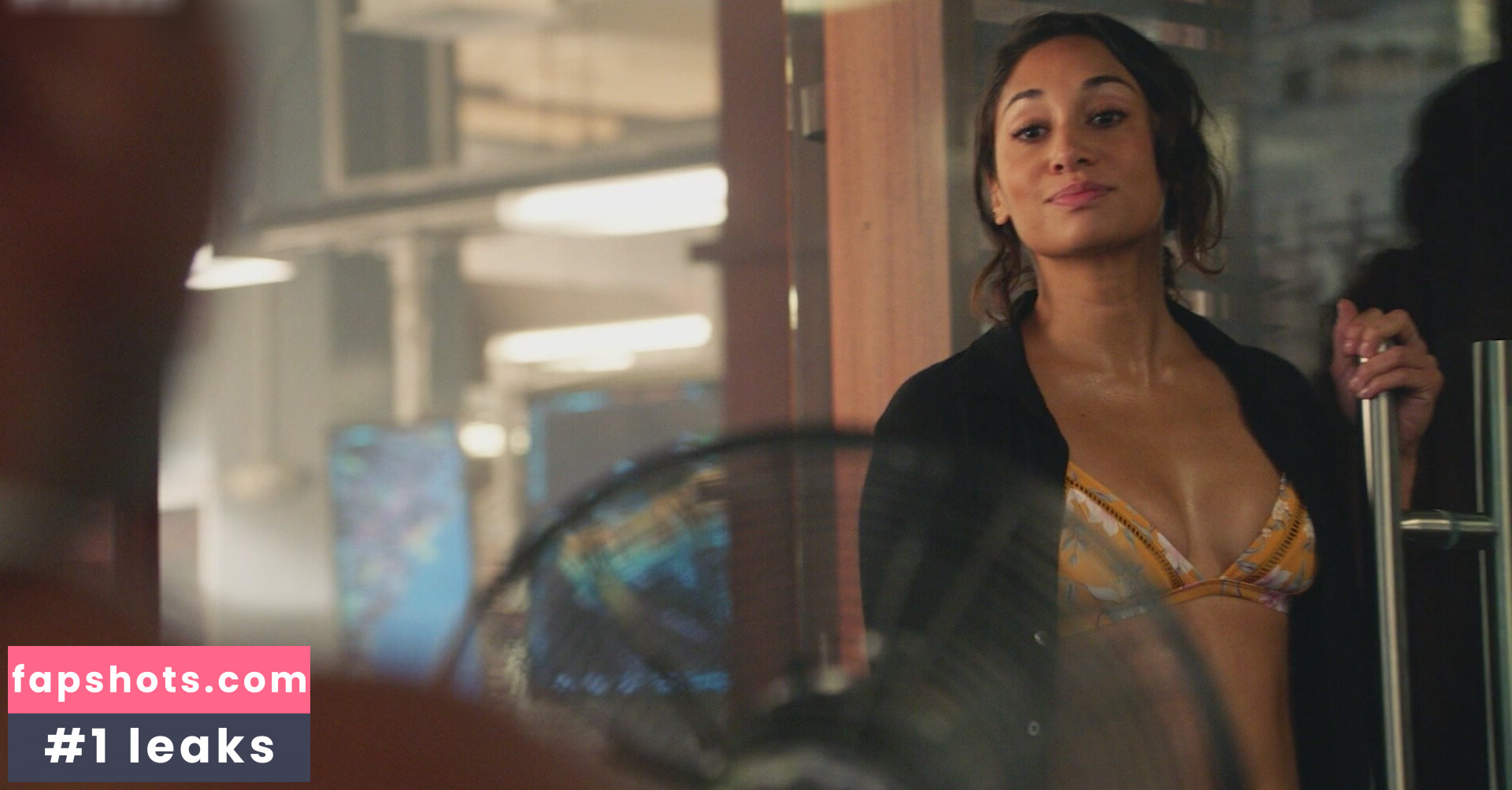 Meaghan Rath gallery photo #26