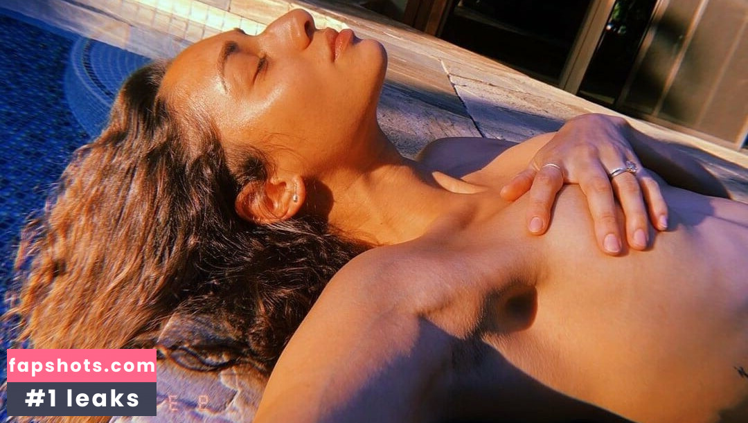 Meaghan Rath gallery photo #4