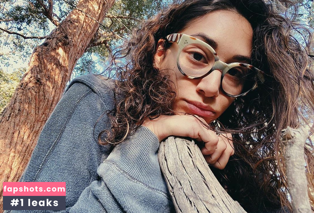 Meaghan Rath gallery photo #38