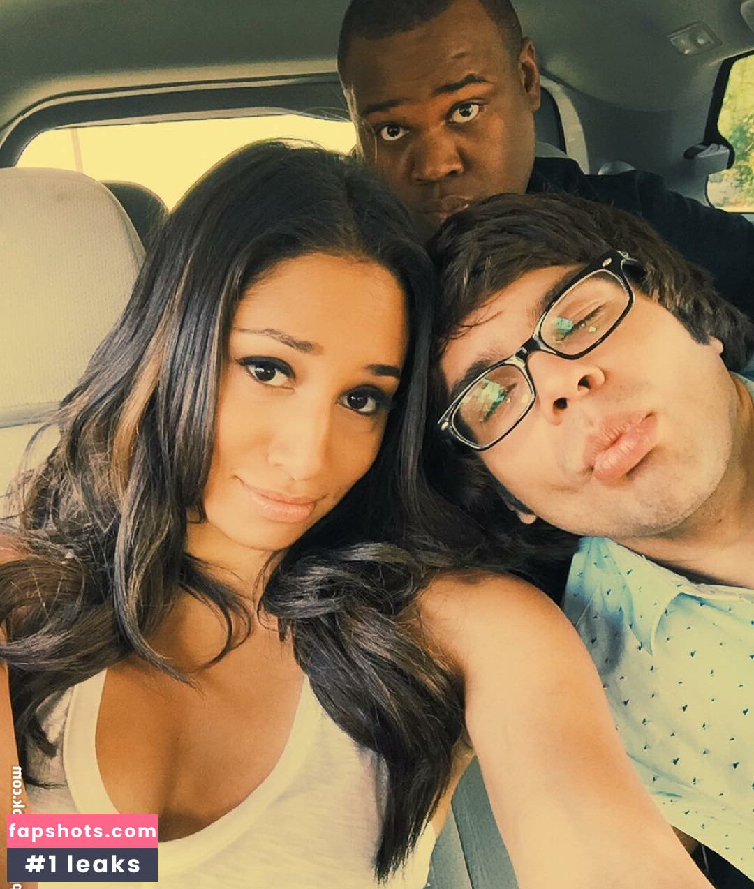 Meaghan Rath gallery photo #43