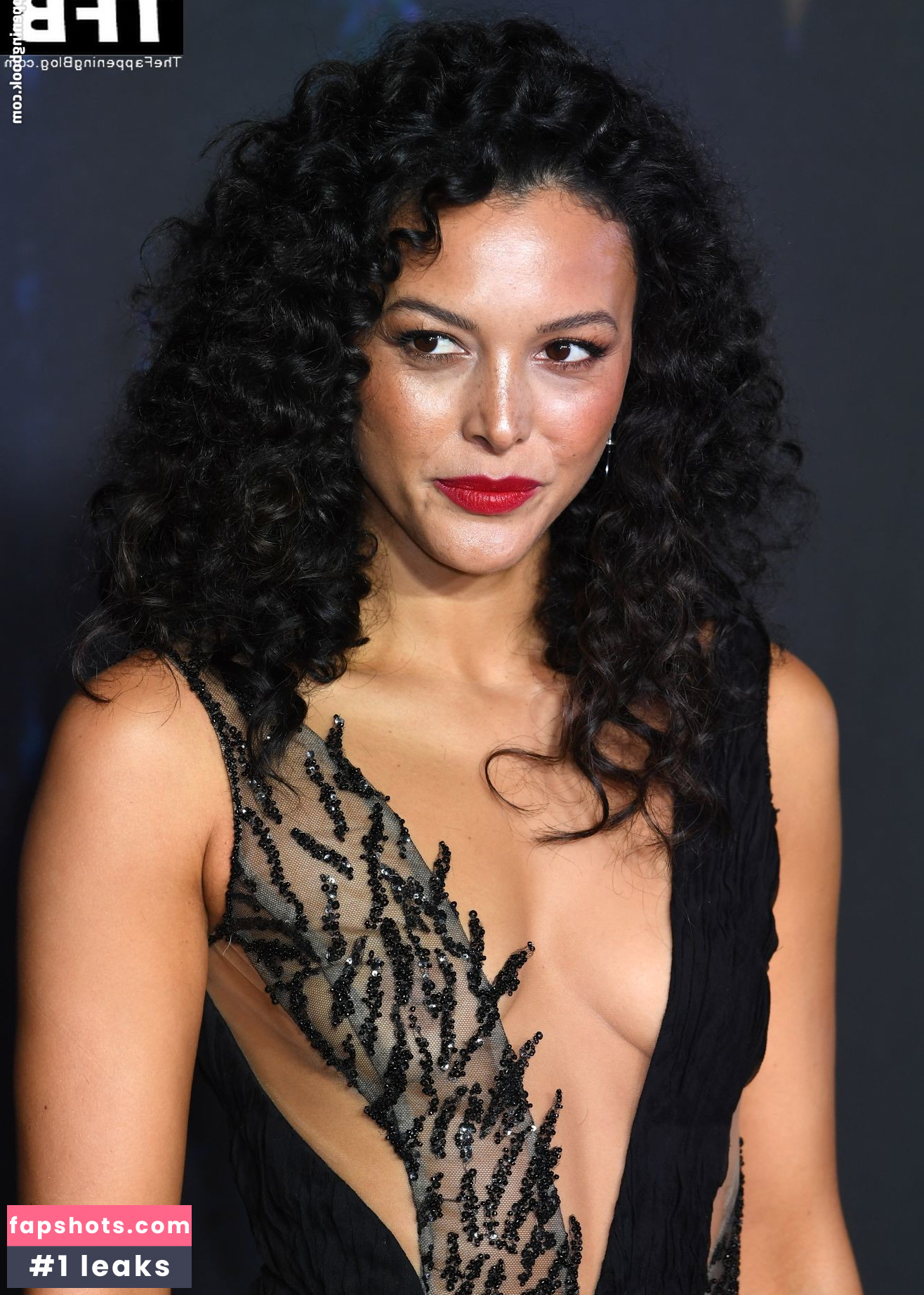 Mecia Simpson gallery photo #5