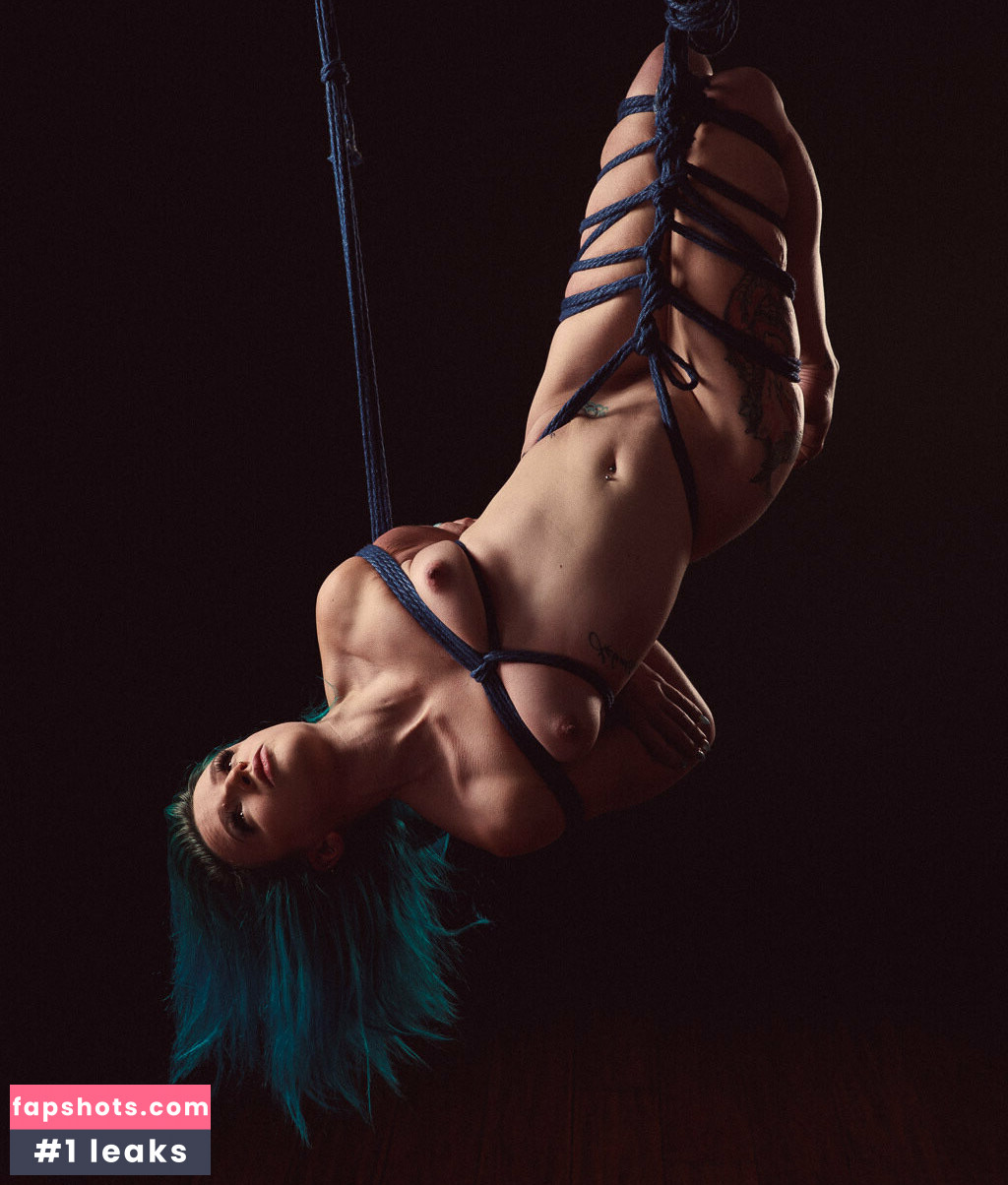 Meddlingpixie gallery photo #5