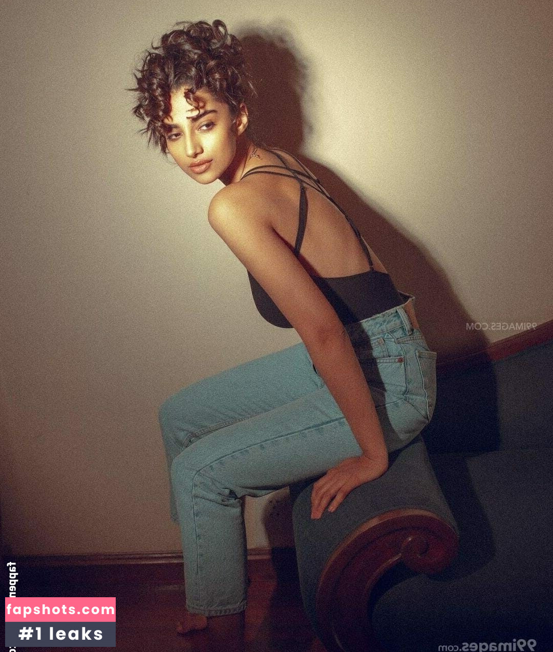 Meenakshi Chaudhary gallery photo #35