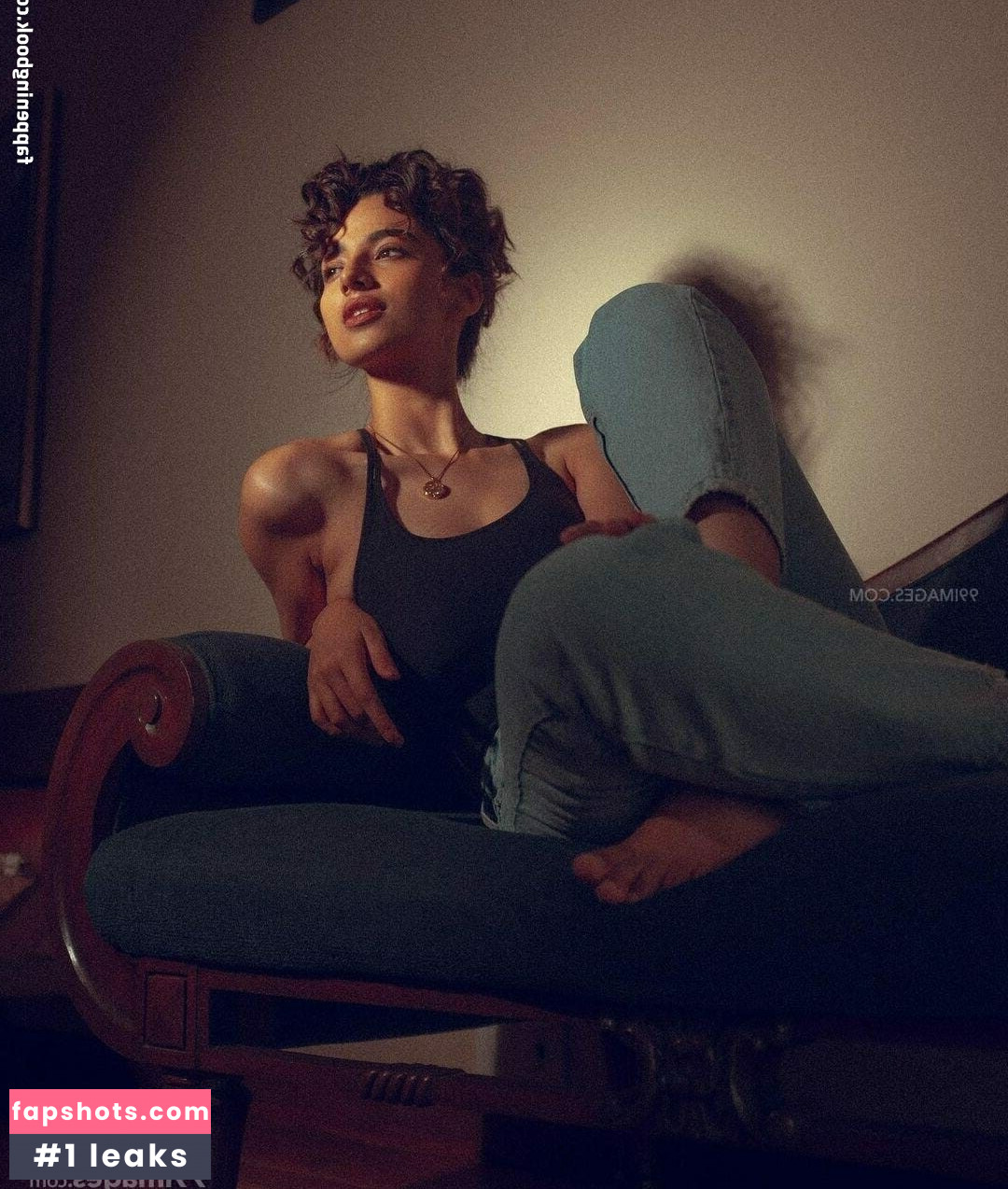 Meenakshi Chaudhary gallery photo #37