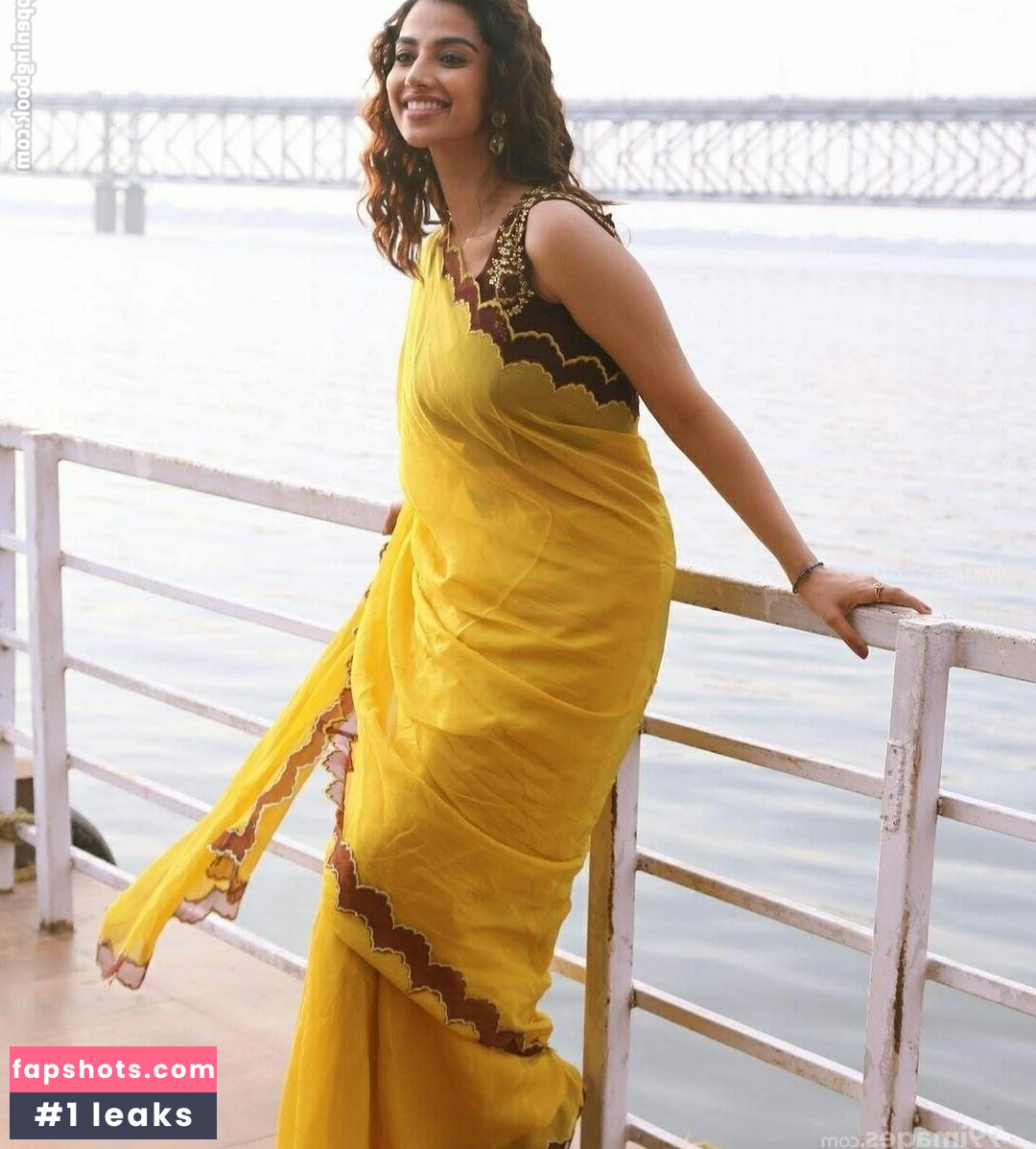 Meenakshi Chaudhary gallery photo #9