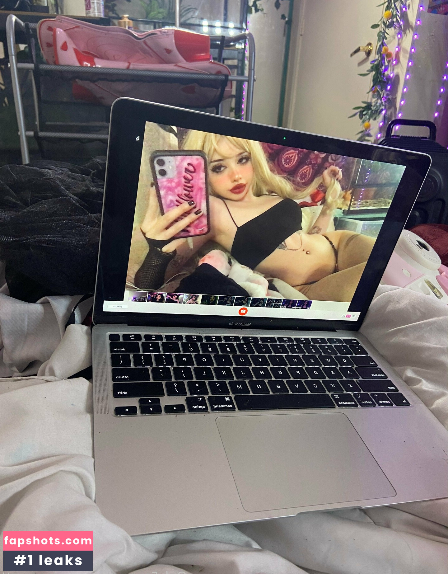 Meepmomentt gallery photo #27