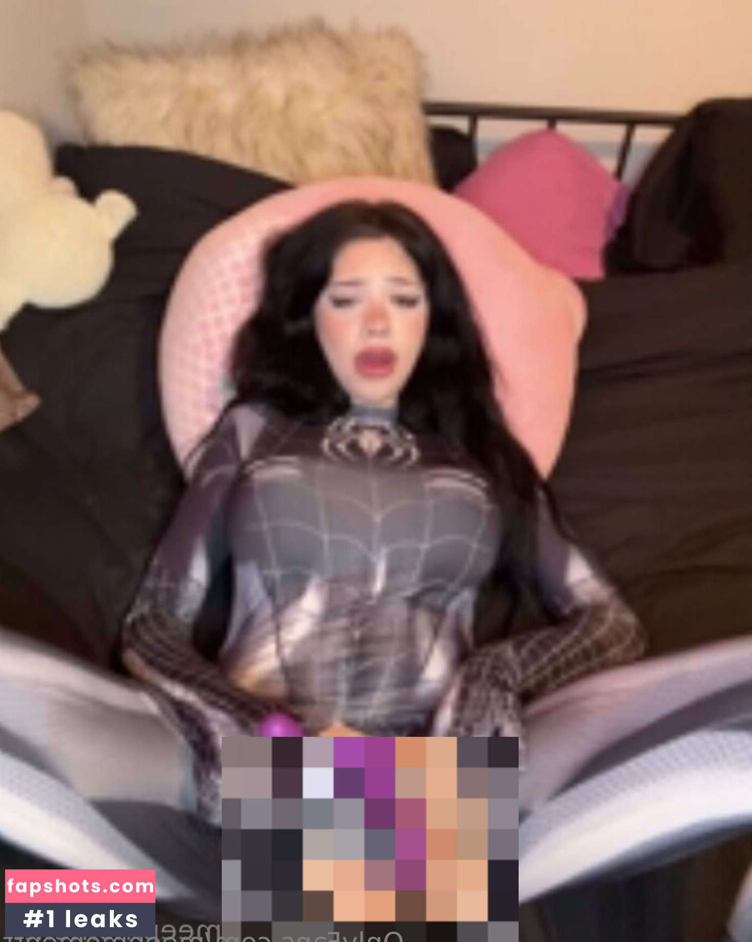 Meepmomentt gallery photo #5