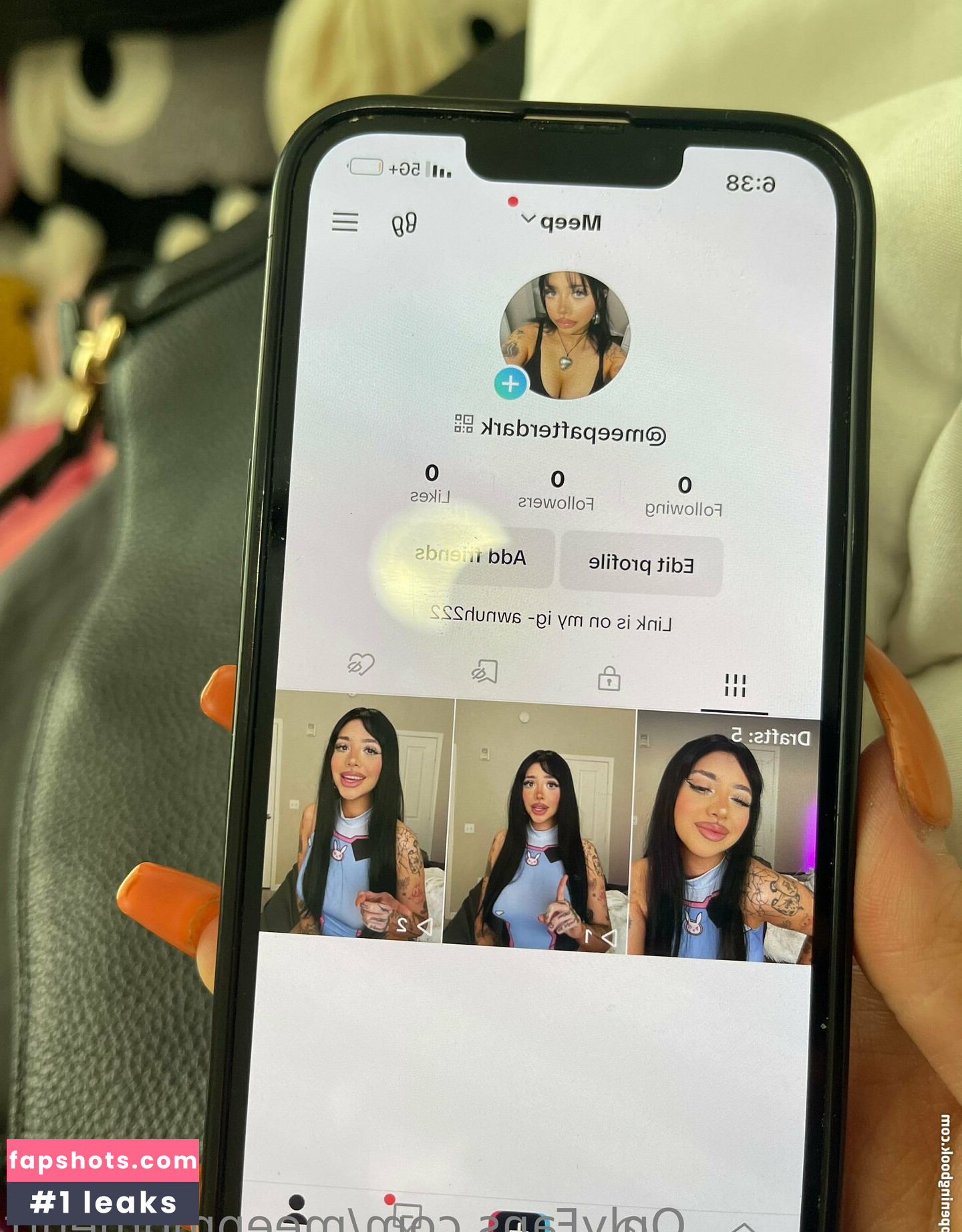 Meepmomentt gallery photo #47