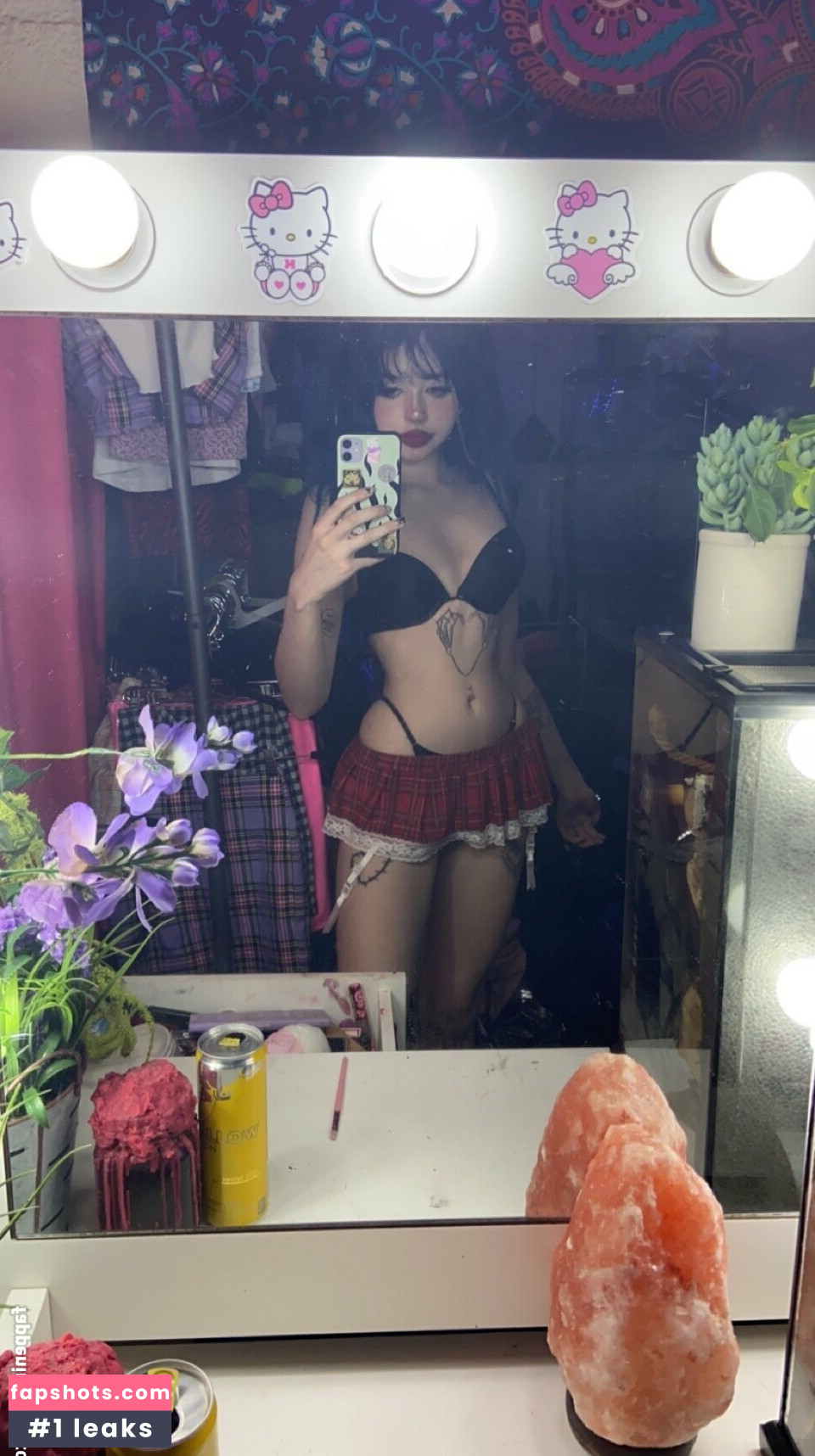 Meepmomentt gallery photo #54