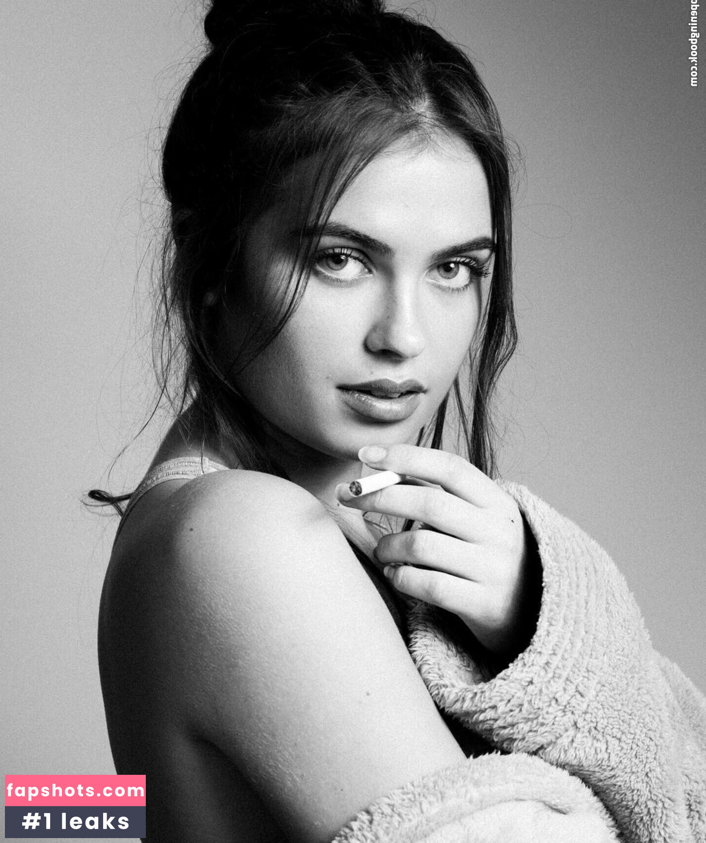 Meg Cummings gallery photo #18