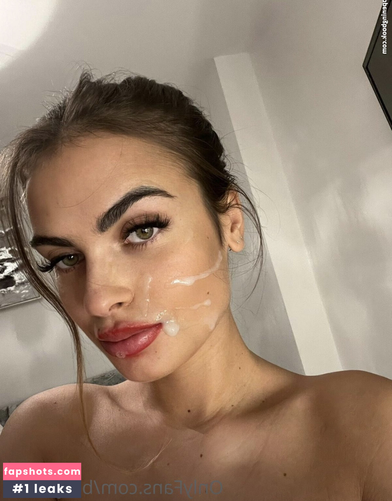 Meg Cummings gallery photo #20