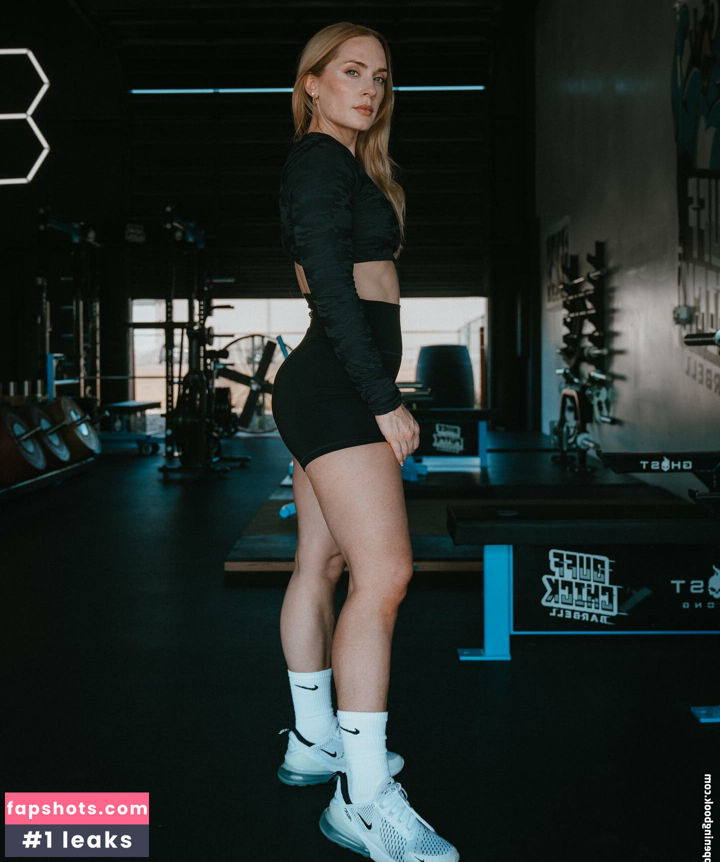 Meg Gallagher gallery photo #37