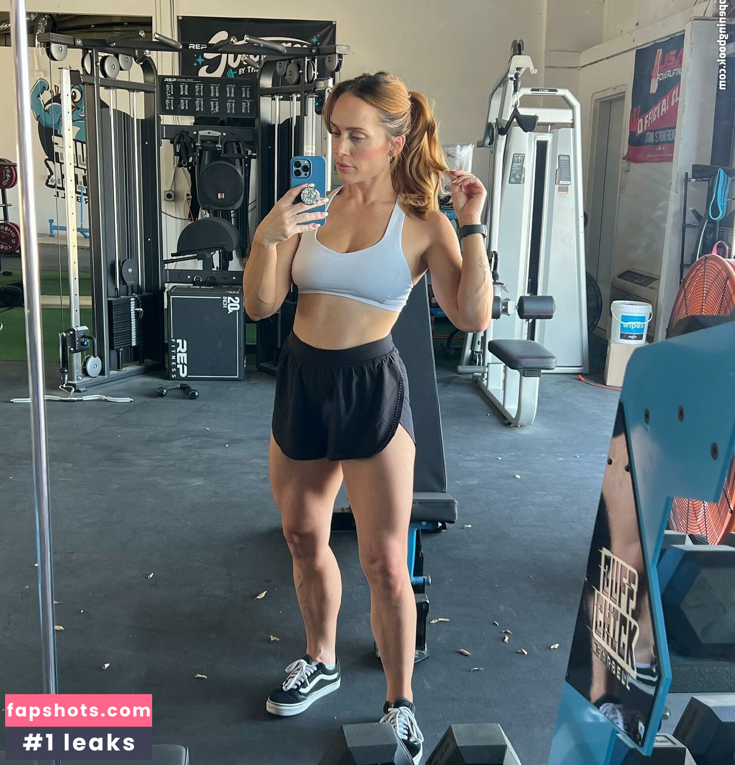 Meg Gallagher gallery photo #48