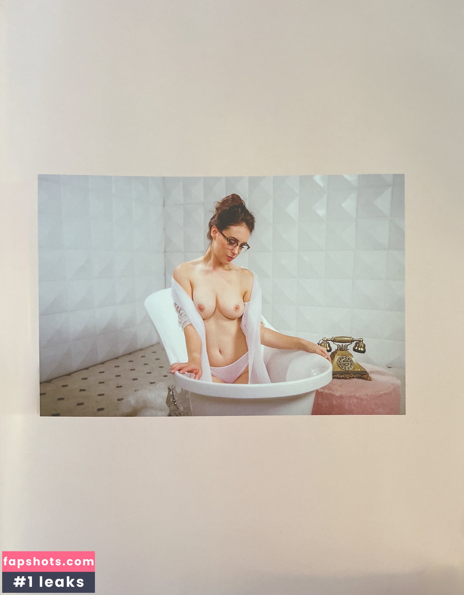 Meg Turney gallery photo #596