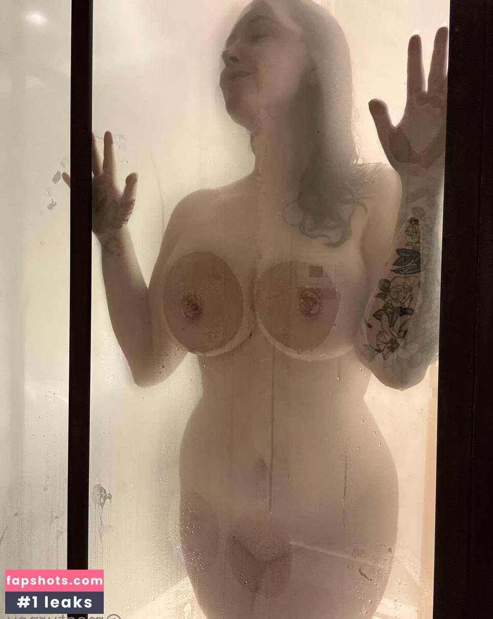 Meg Turney gallery photo #116