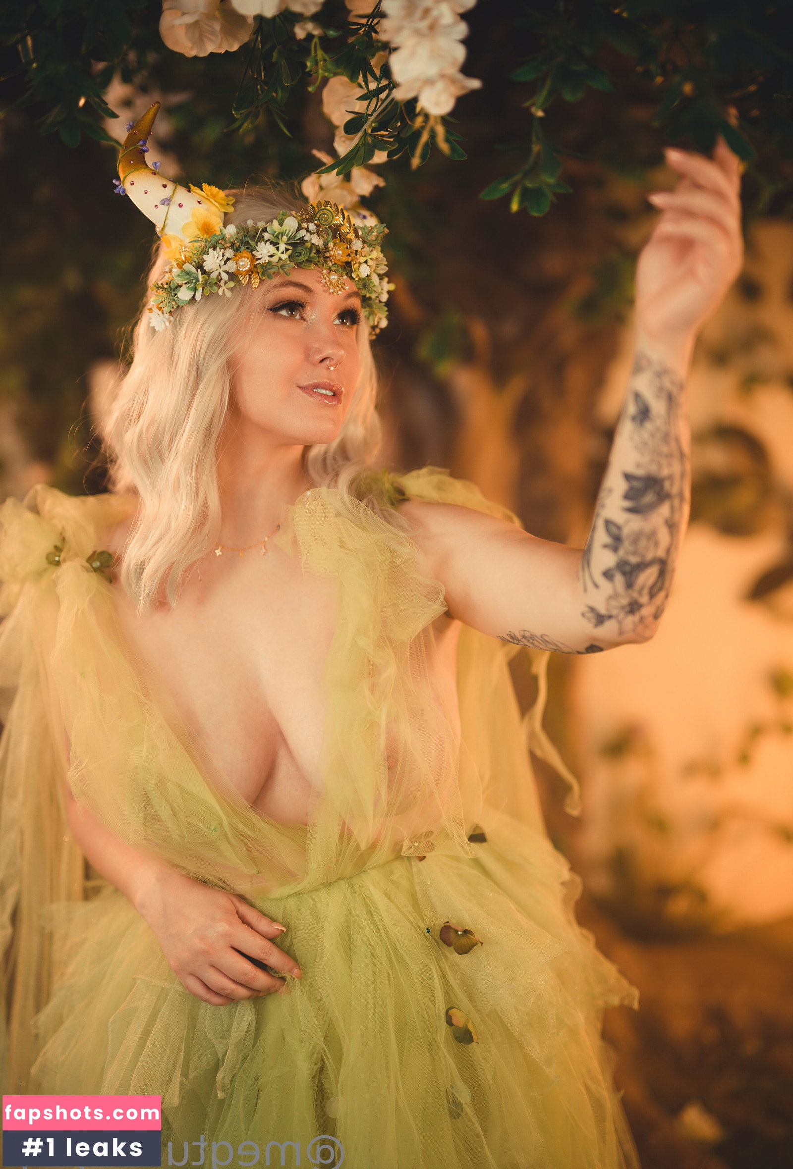 Meg Turney gallery photo #104