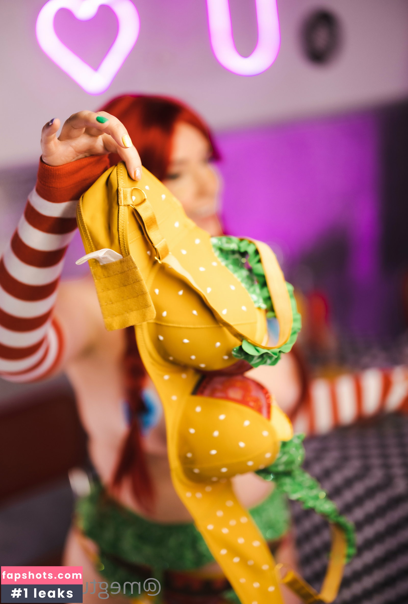 Meg Turney gallery photo #3654