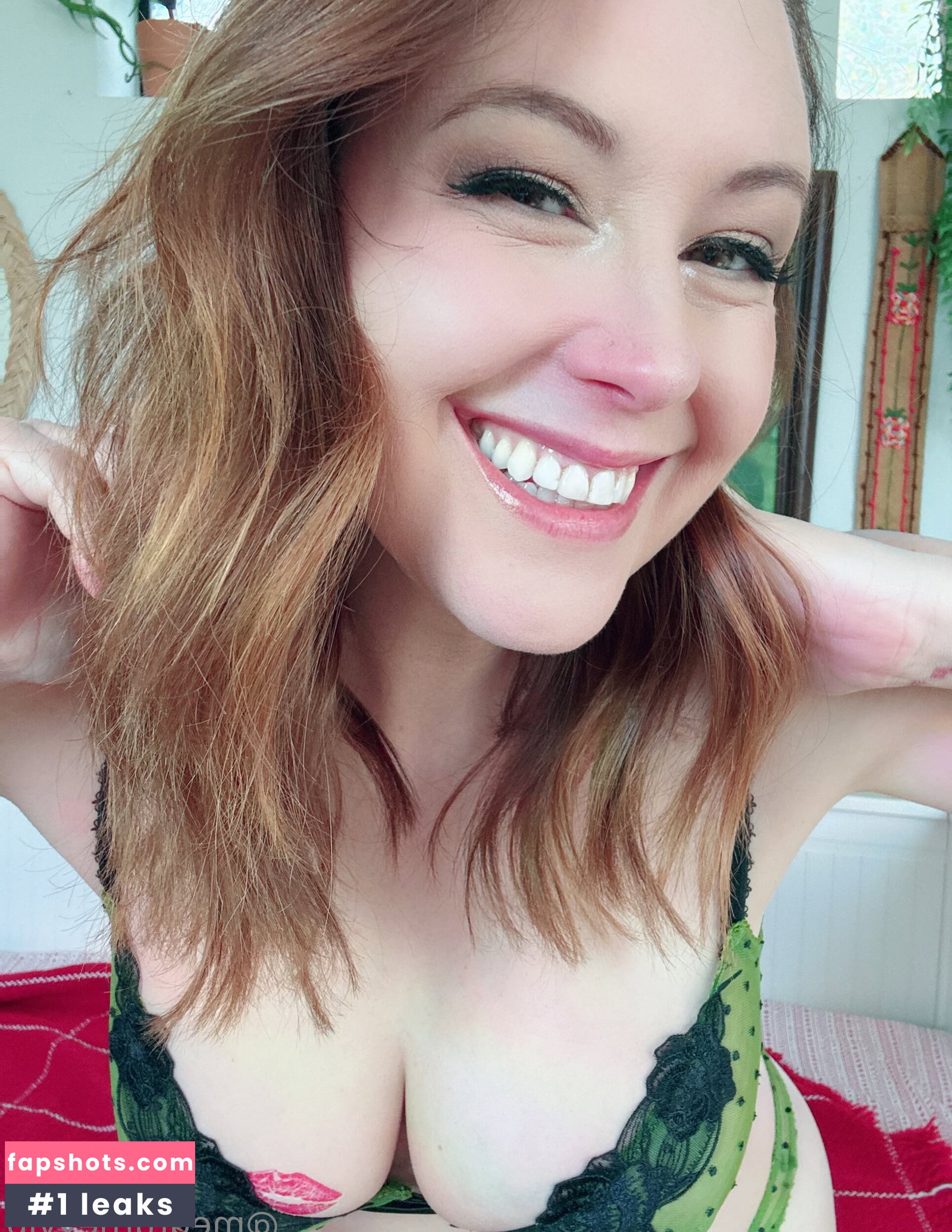 Meg Turney gallery photo #2403