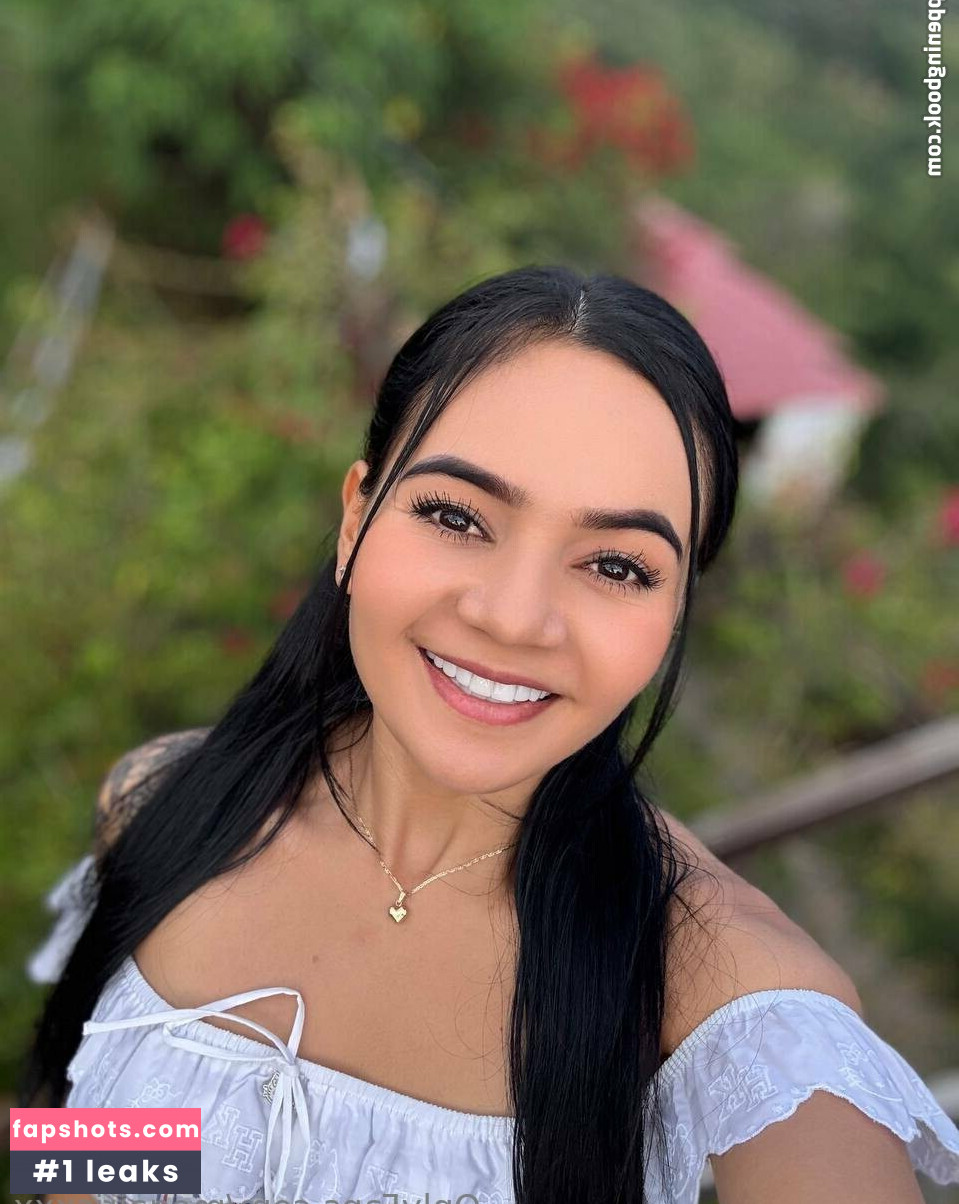 megairisxxx gallery photo #40