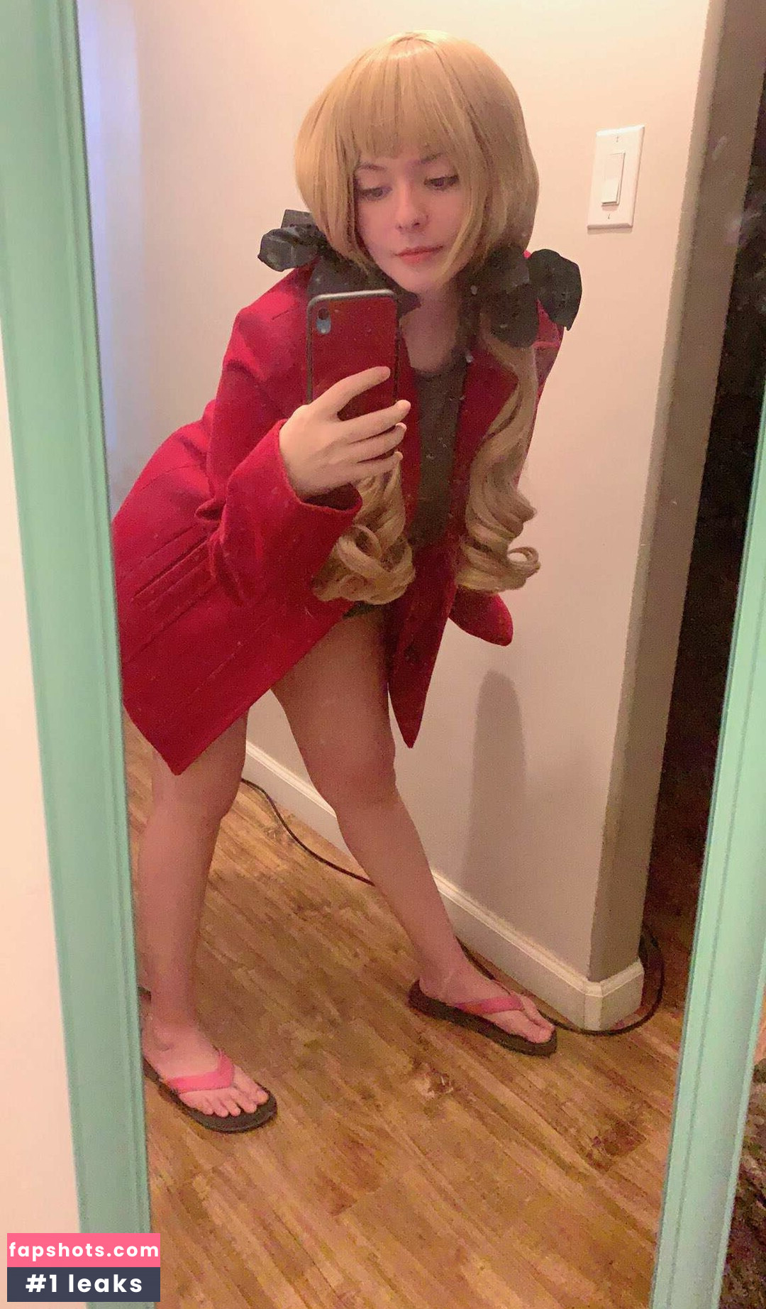 MegaMoeka gallery photo #6