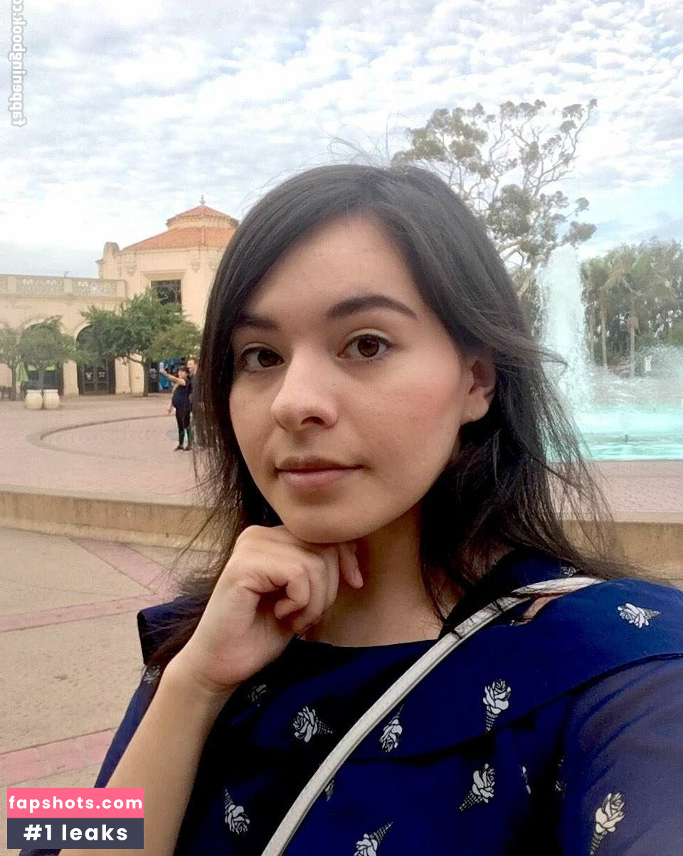 MegaMoeka gallery photo #10