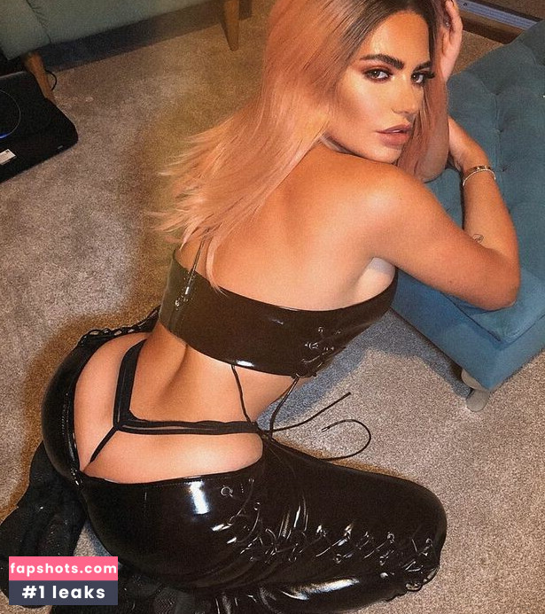 Megan Barton Hanson gallery photo #12