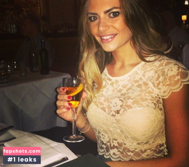 Megan Barton Hanson gallery photo #125