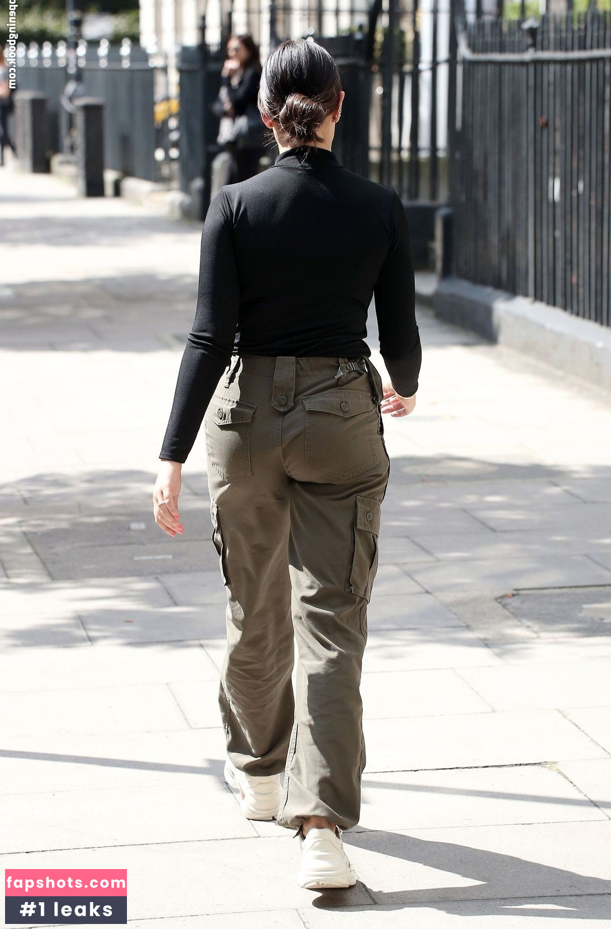 Megan Barton Hanson gallery photo #301