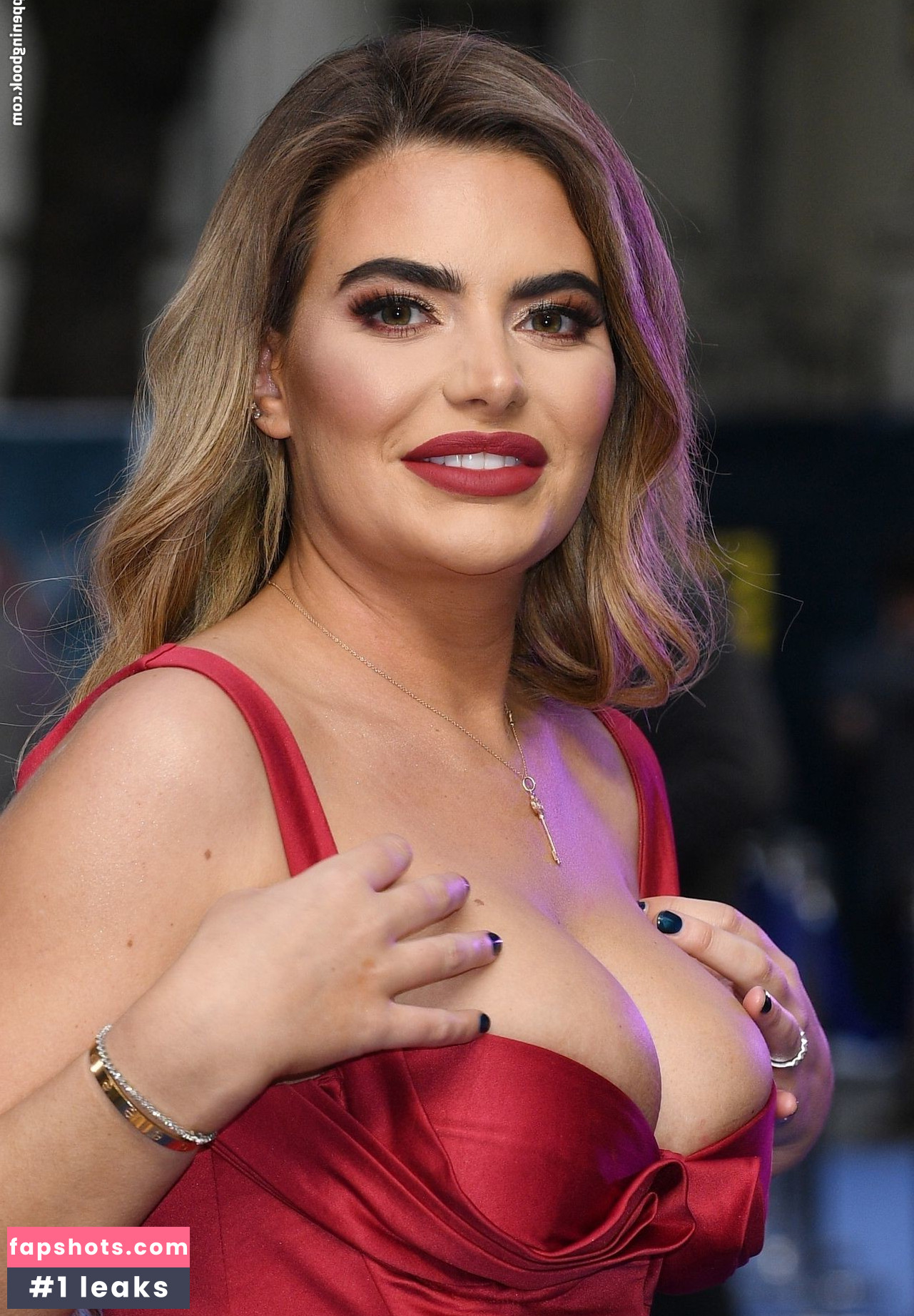 Megan Barton Hanson gallery photo #343