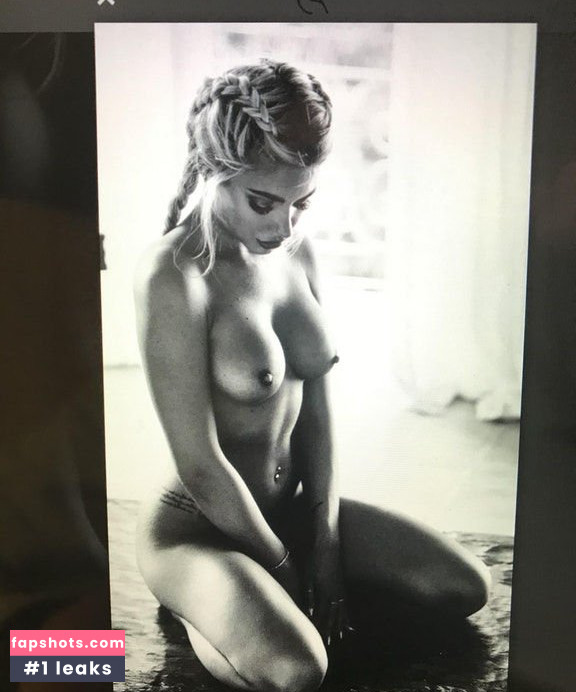 Megan Barton Hanson gallery photo #364