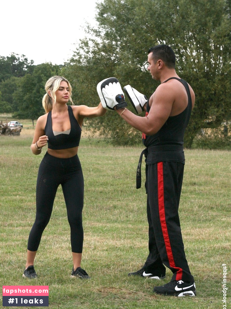 Megan Barton Hanson gallery photo #390